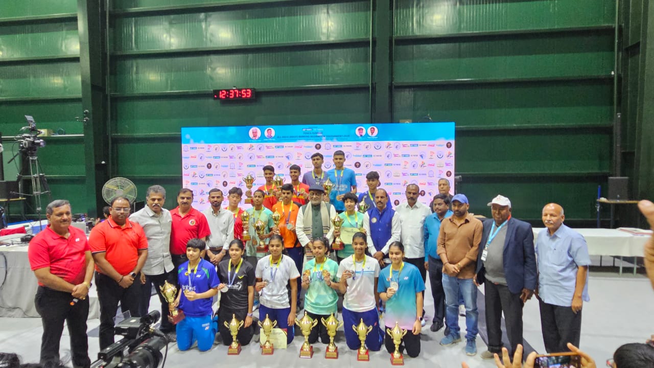 Junior National badmintons