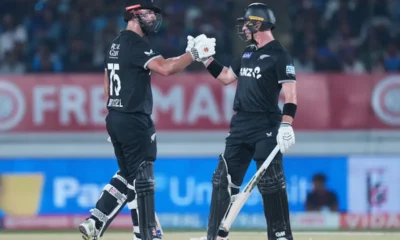 New Zealand's Daryl Mitchell and Will Young