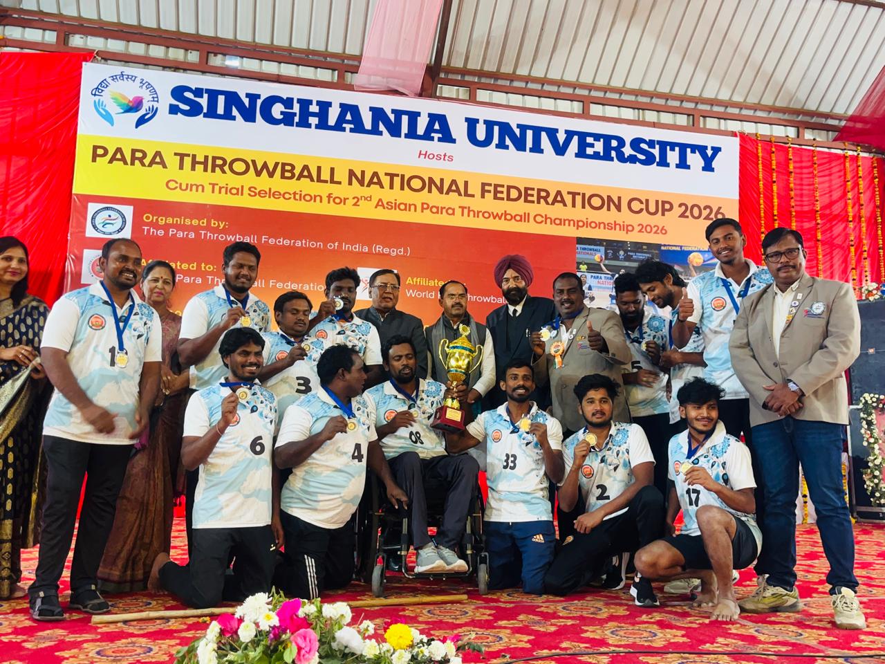 AP para throwball team