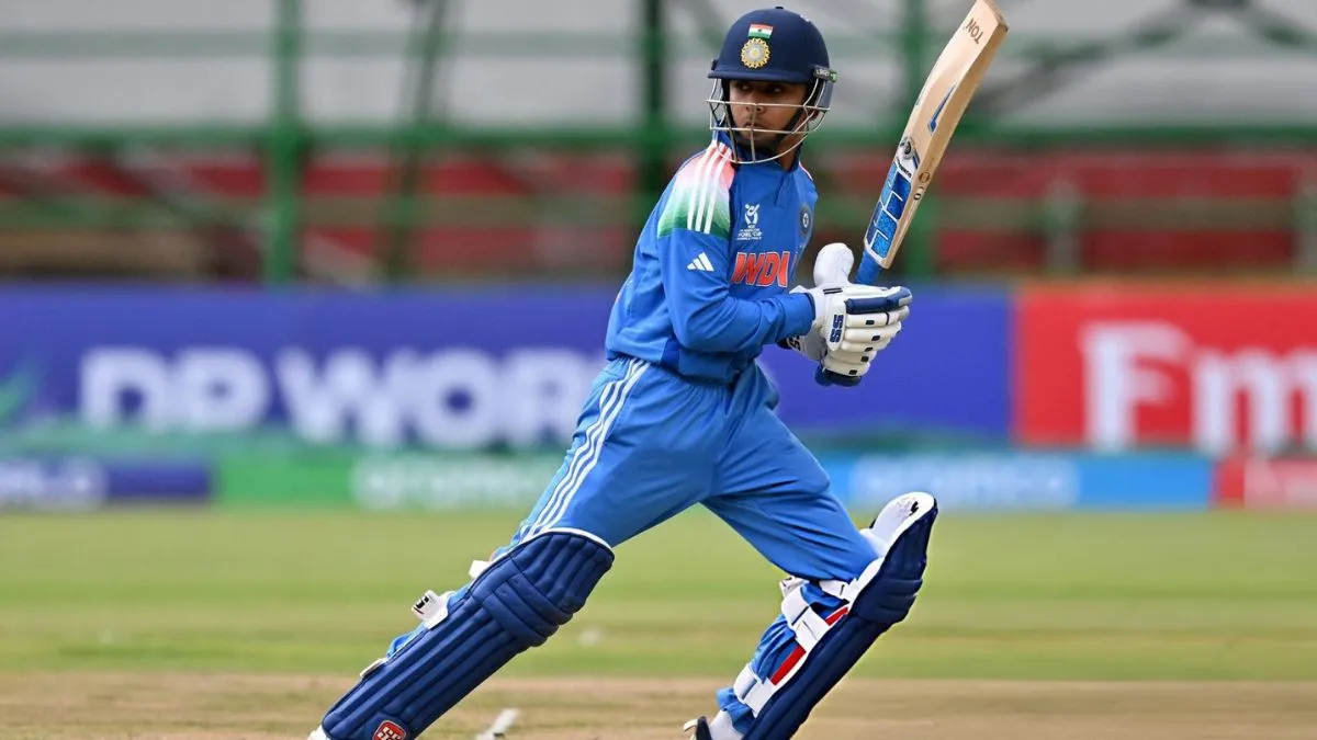 Vedant Trivedi bails out India