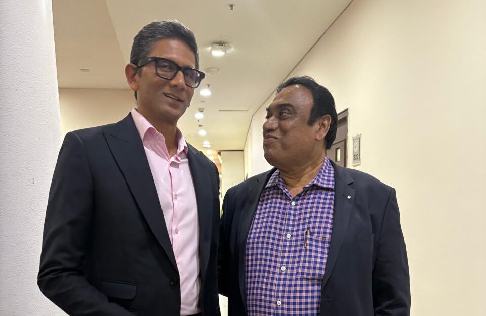 Hyderabad Cricket Association president Amarnath with BCCI president Venkatesh Prasad