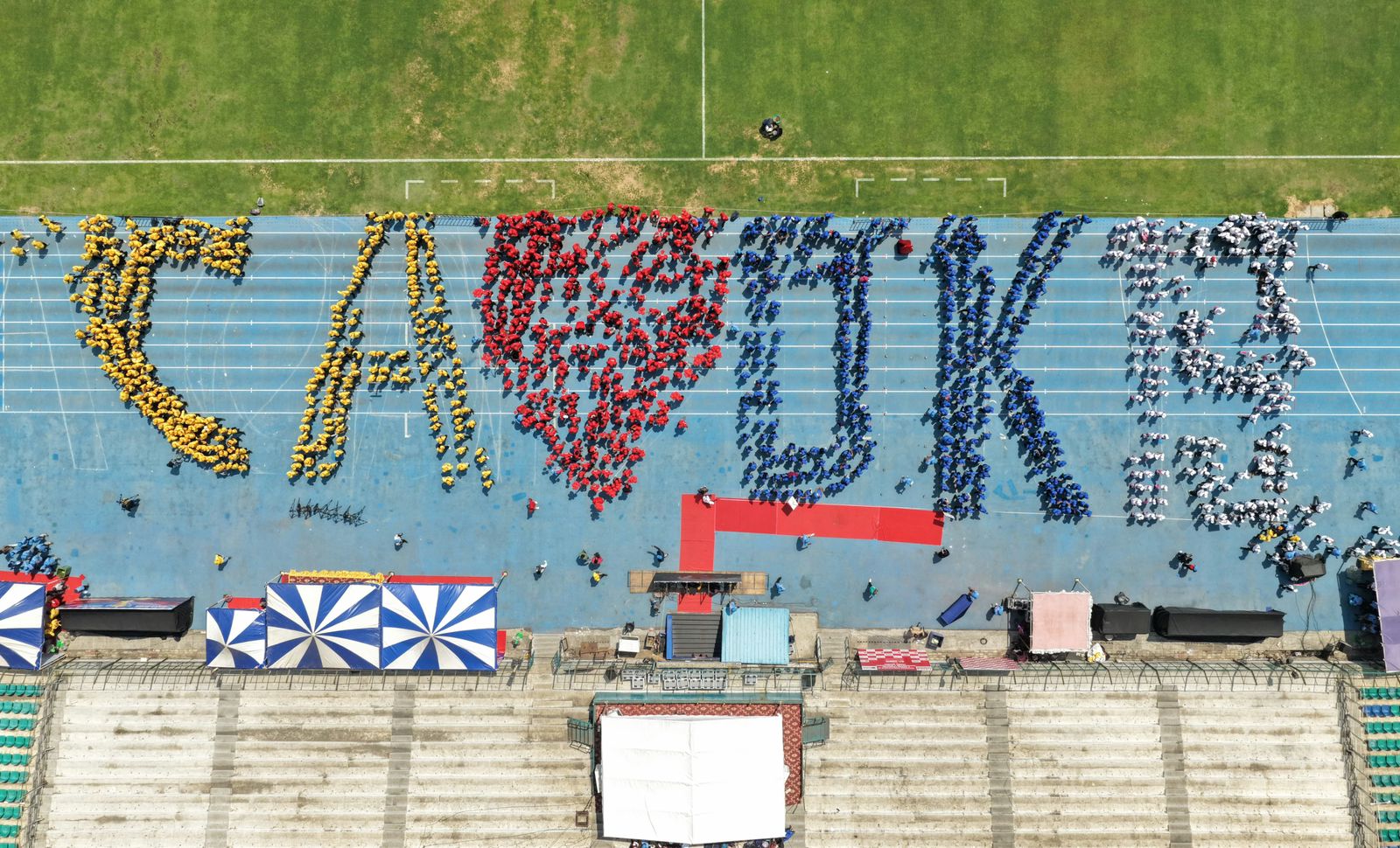 Amrita students form a human formation in Chennai