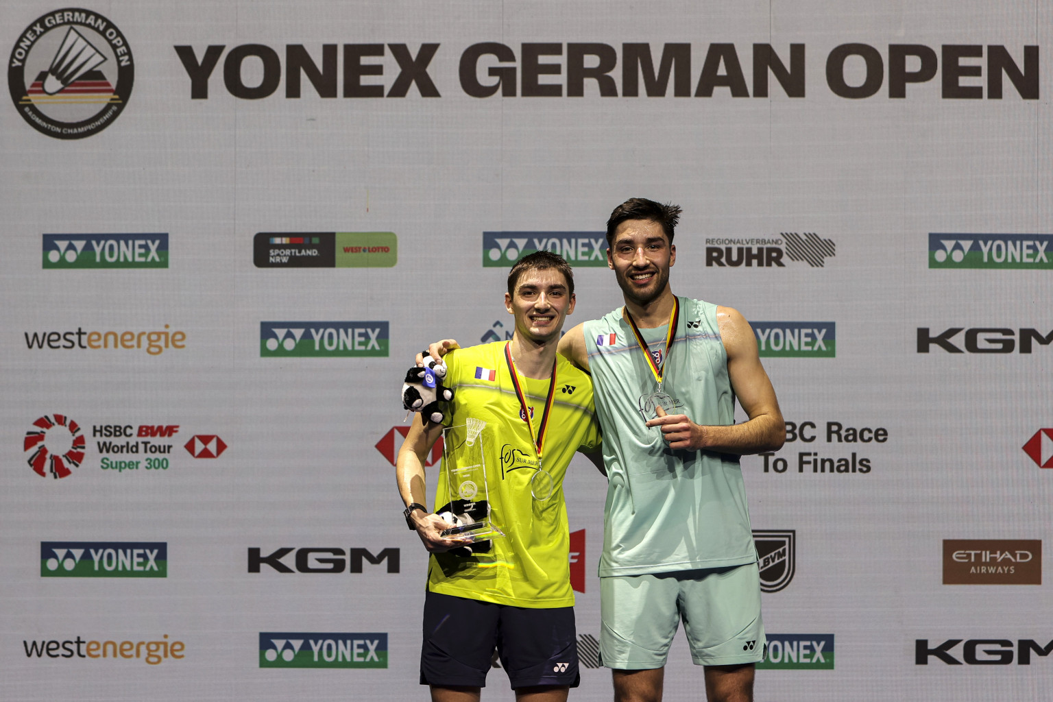 Christo and Toma Junior Popov