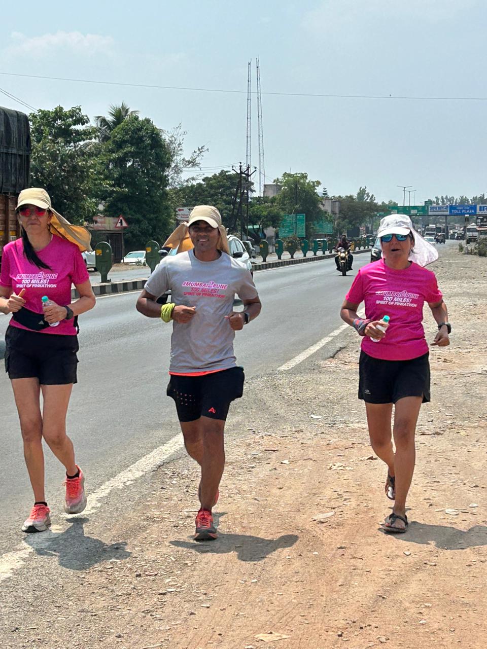 Spirit of Pinkathon runners Captain Pooja Mehra and Poonam Karanjkar