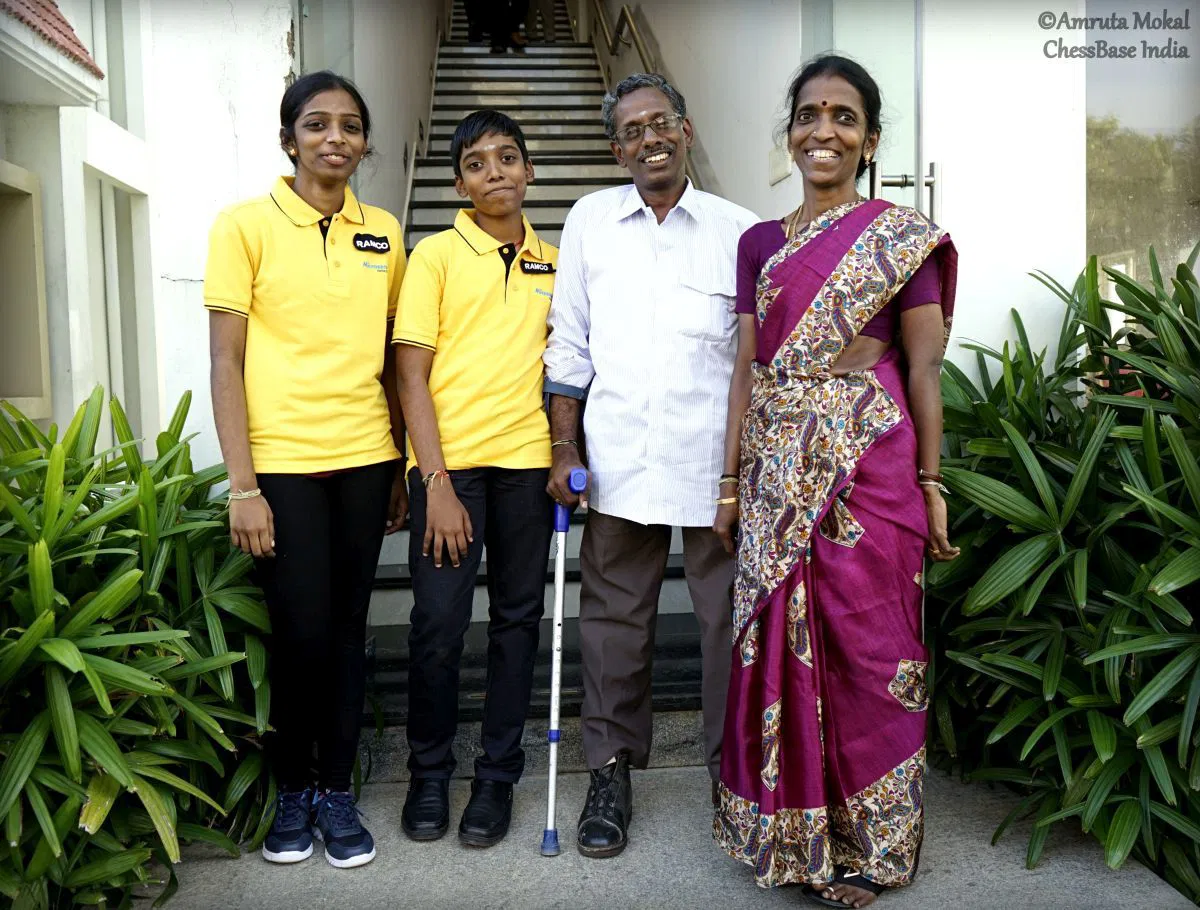 Vaishali with her brother and parents