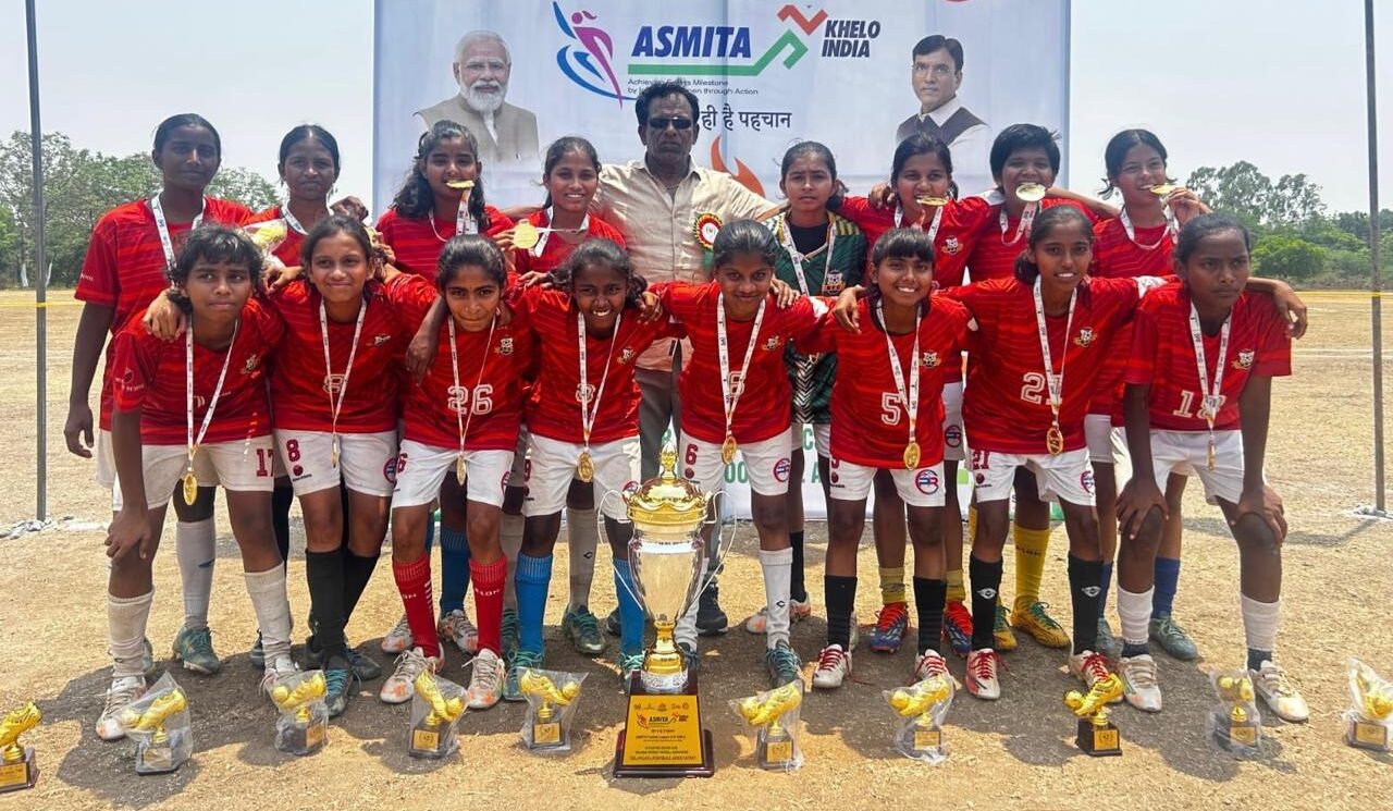 Sharanya helped Karimnagar win Asmita U-16 trophy