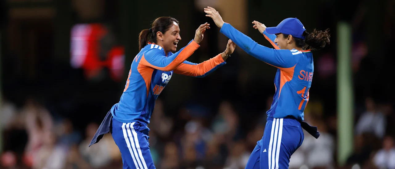 Harmanpreet Kaur and Smriti Mandhana