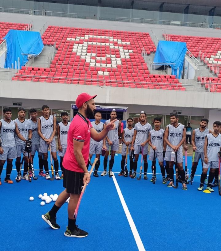 Sardar Singh with the U-18 Indian hockey team