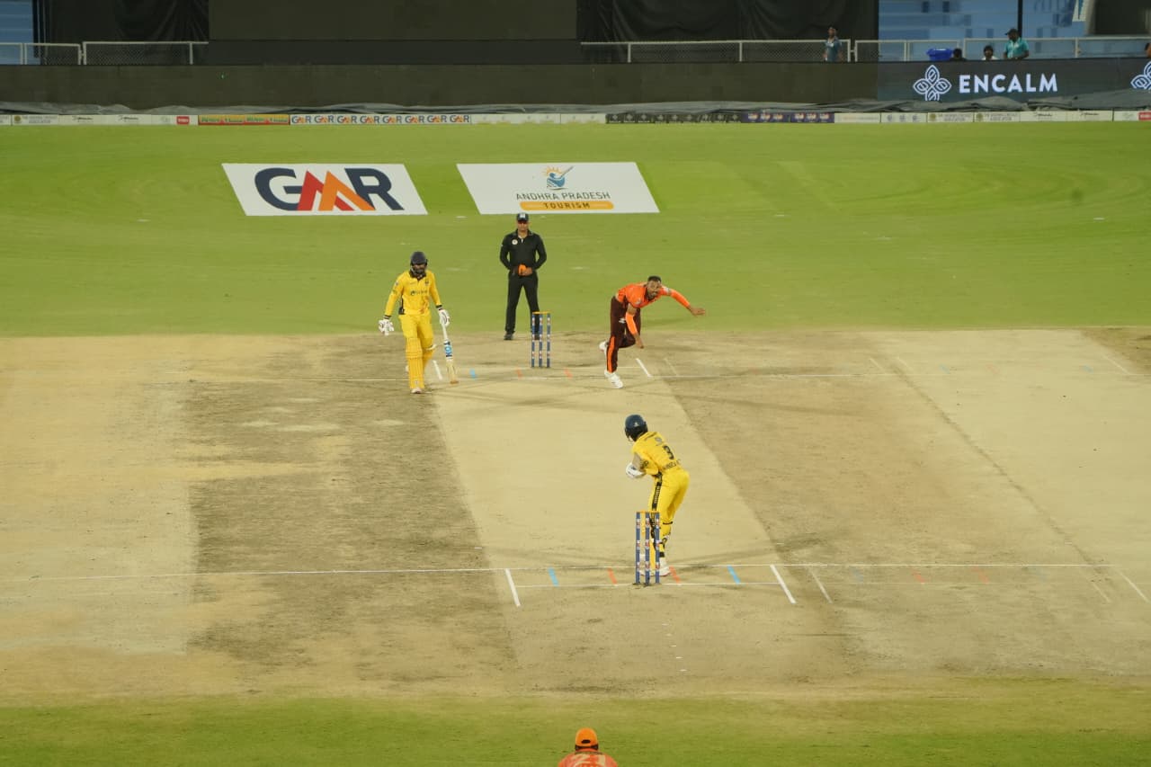 Girinath Reddy helped Simhadri Vizag Lions prevail over Royals of Rayalaseema