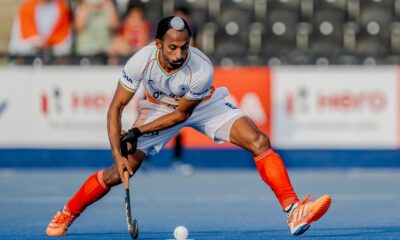 India soar to great heights against Pakistan
