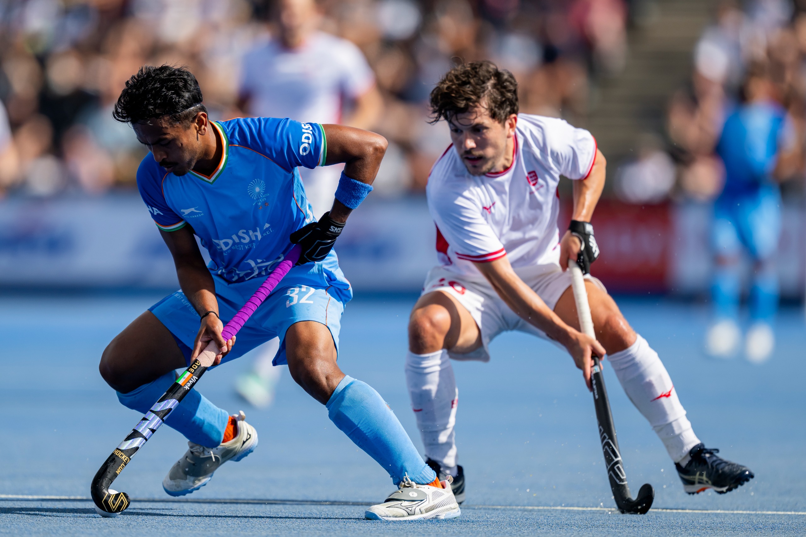 India shoot out England 3-2