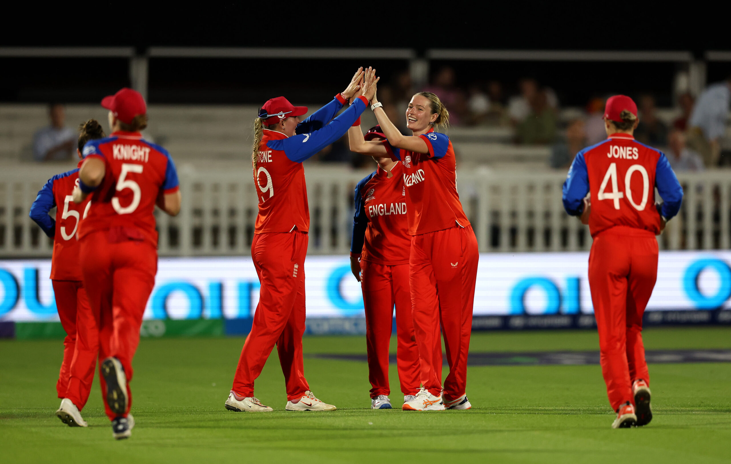 England enter semifinals of T20 World Cup
