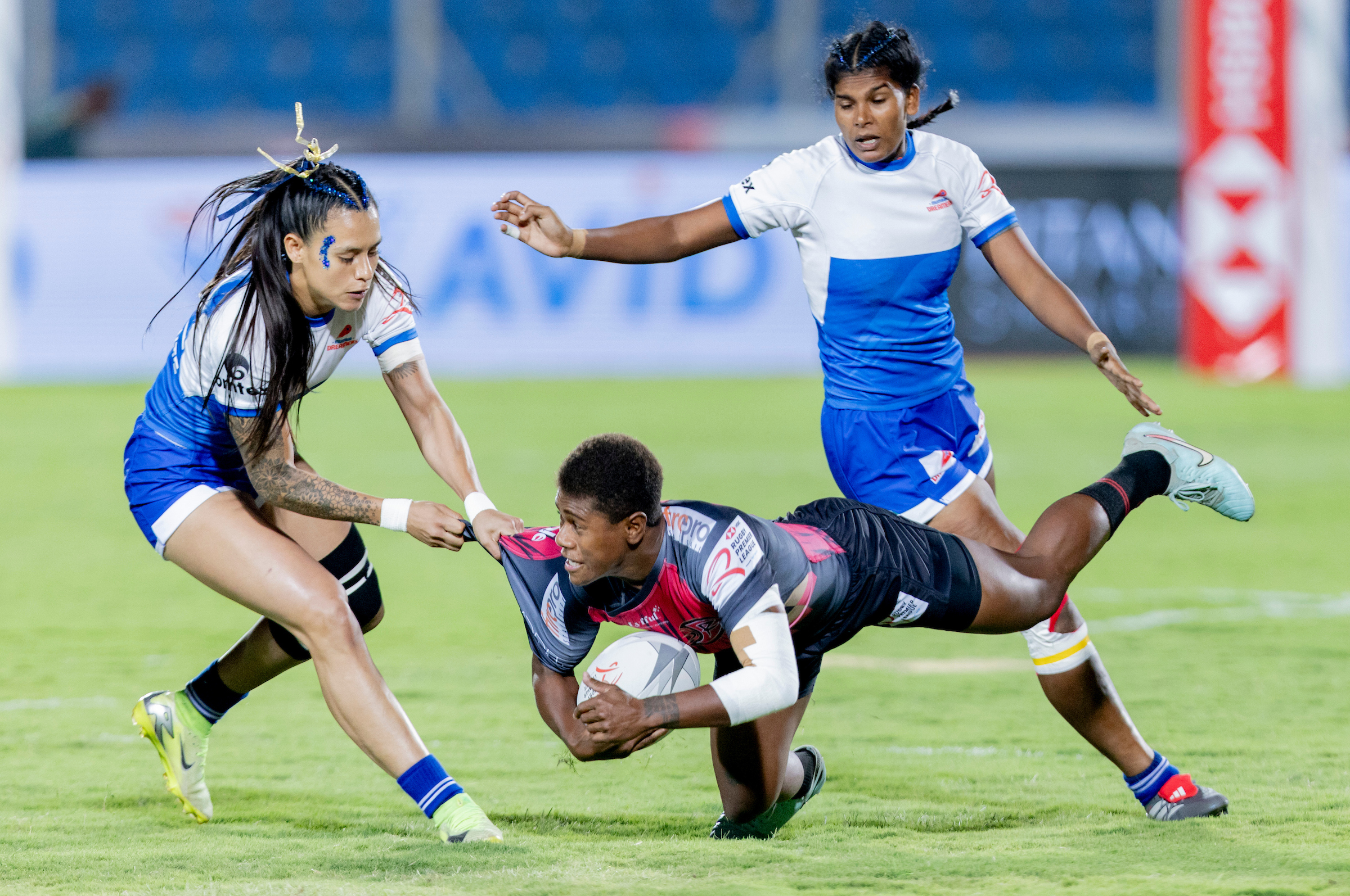 Mumbai Dreamers edge Delhi Redz 21-19
