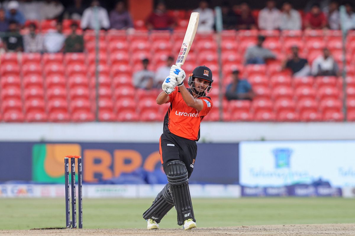 Harshit Choudhary scored an unbeaten century to power Warangal Warriors home