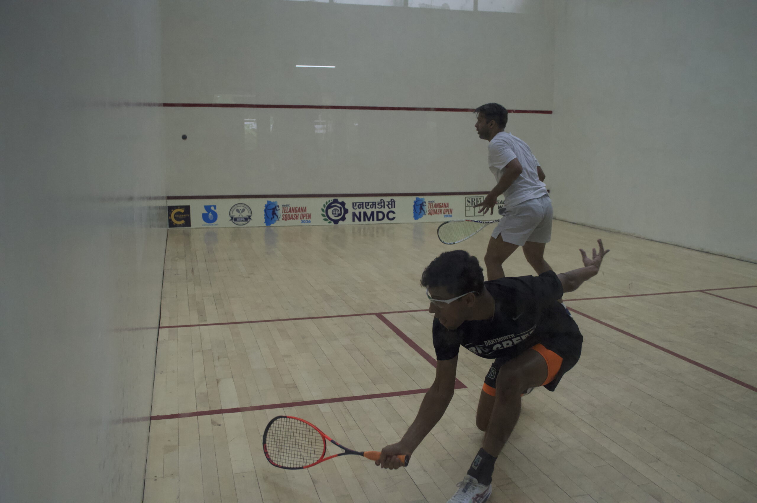 Arihant KS in action against Vaibhav Chauhan. Vivaan Sagar defeated top seed Mihir Bopana
