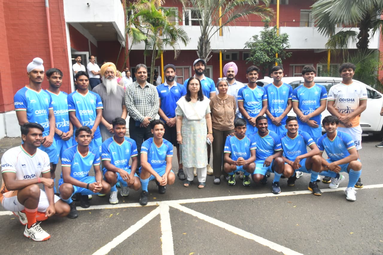 HI names 15-member sub junior team