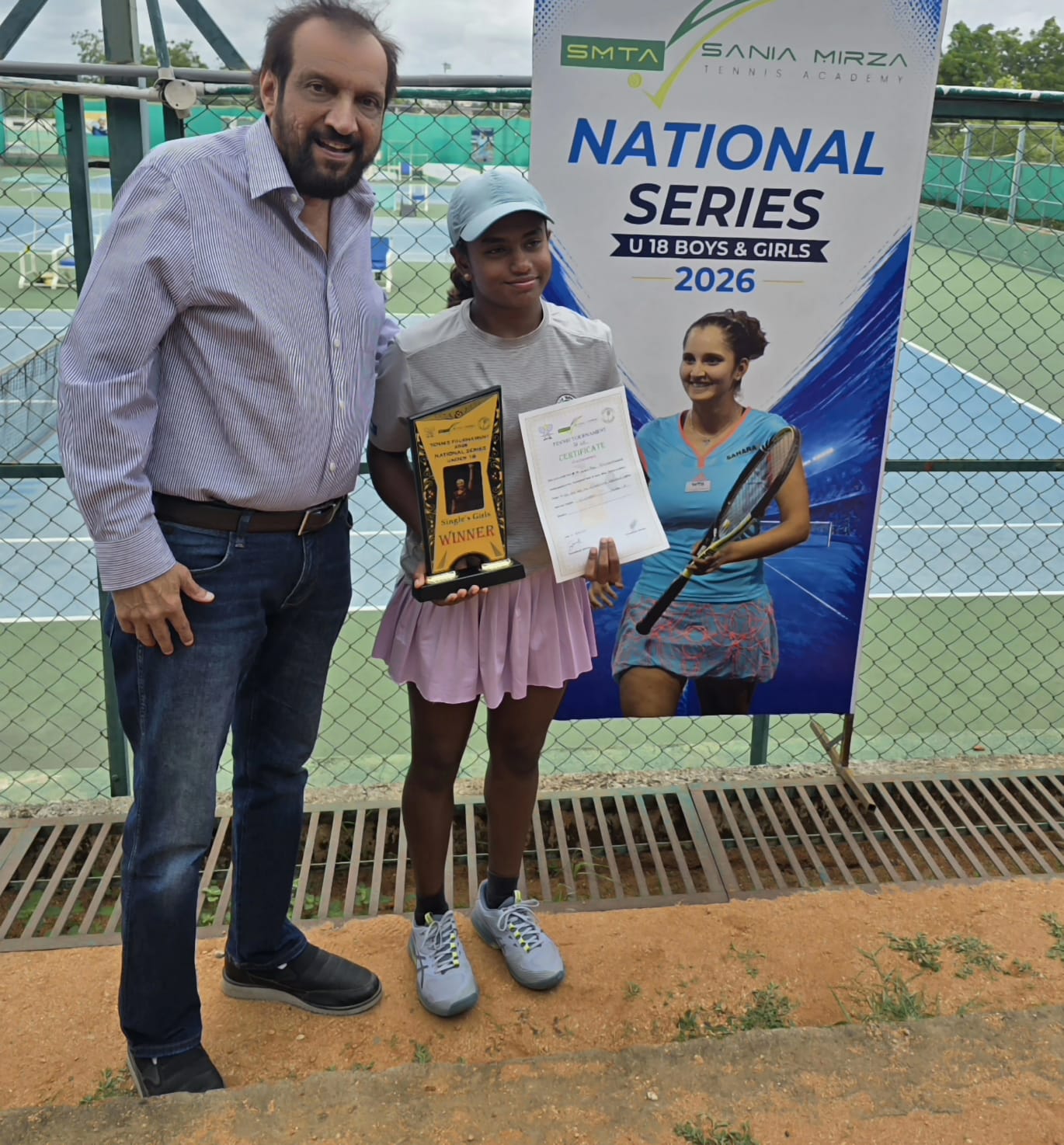 Savitha Bhuvaneswar with Imran Mirza, father of tennis ace Sania Mirza