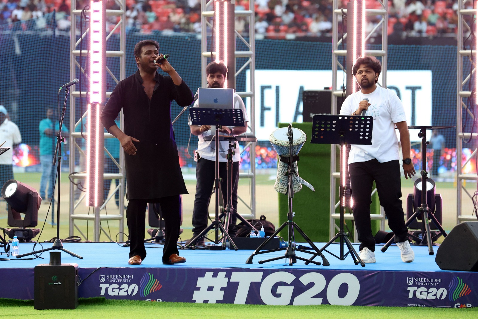 Rahul Sipliganj performs at the TG20 closing ceremony