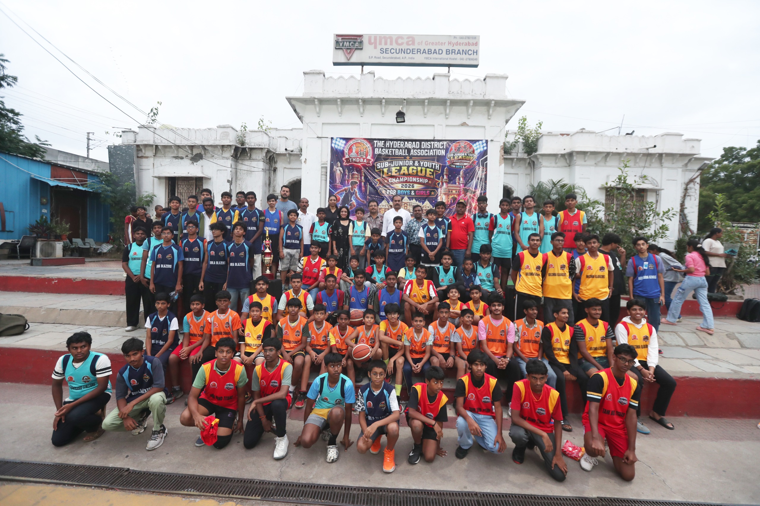 Kit distribution function for the THDBA league teams