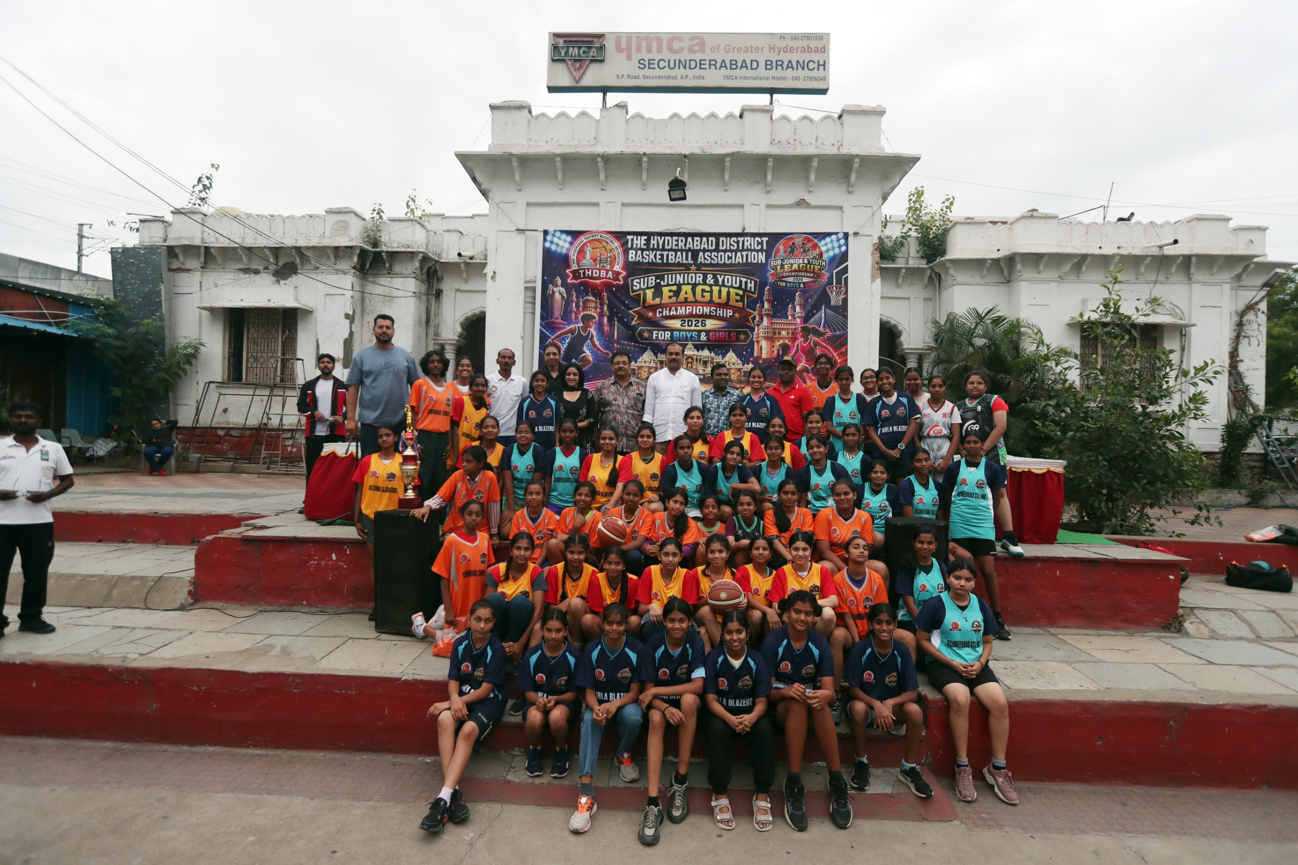 Kit distribution function for the THDBA league teams
