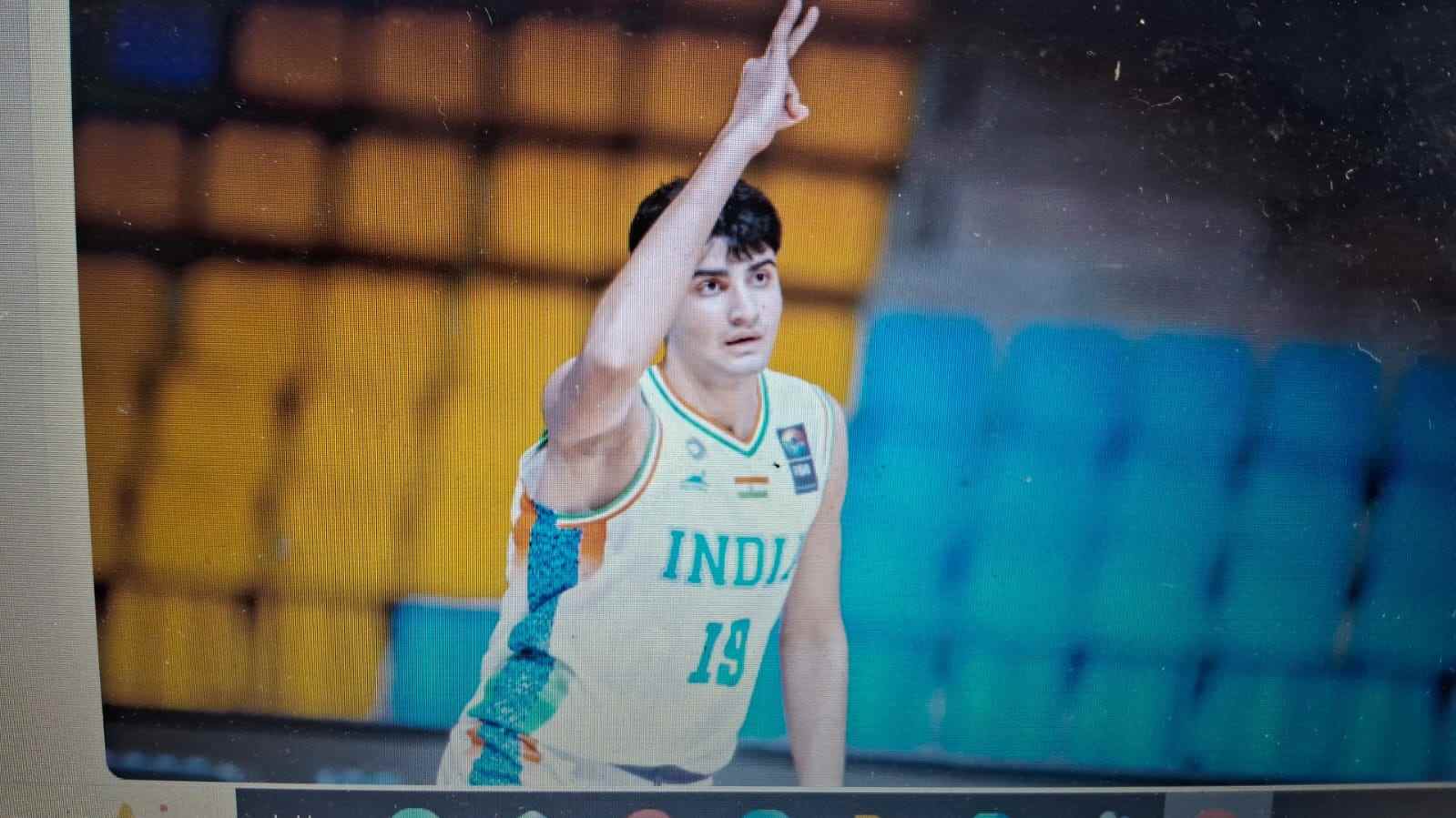 India's Ansh Tomar scores against Iran