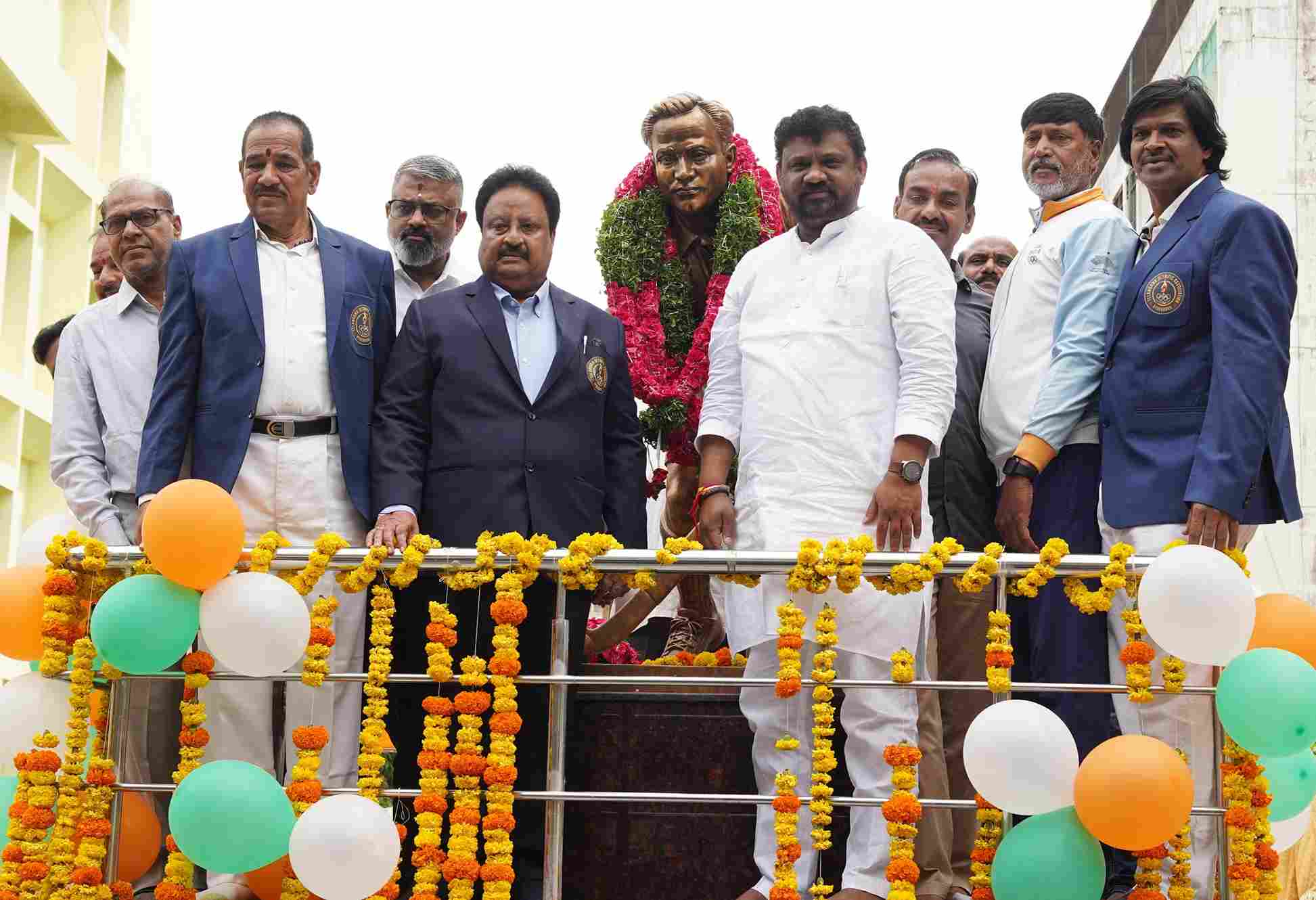 Bronze statue of Major Dhyan Chand unveiled
