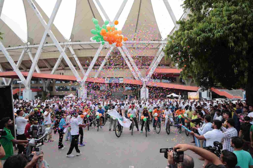 Fitness and patriotism collaborate at 86th Fit India Sundays on Cycle rally