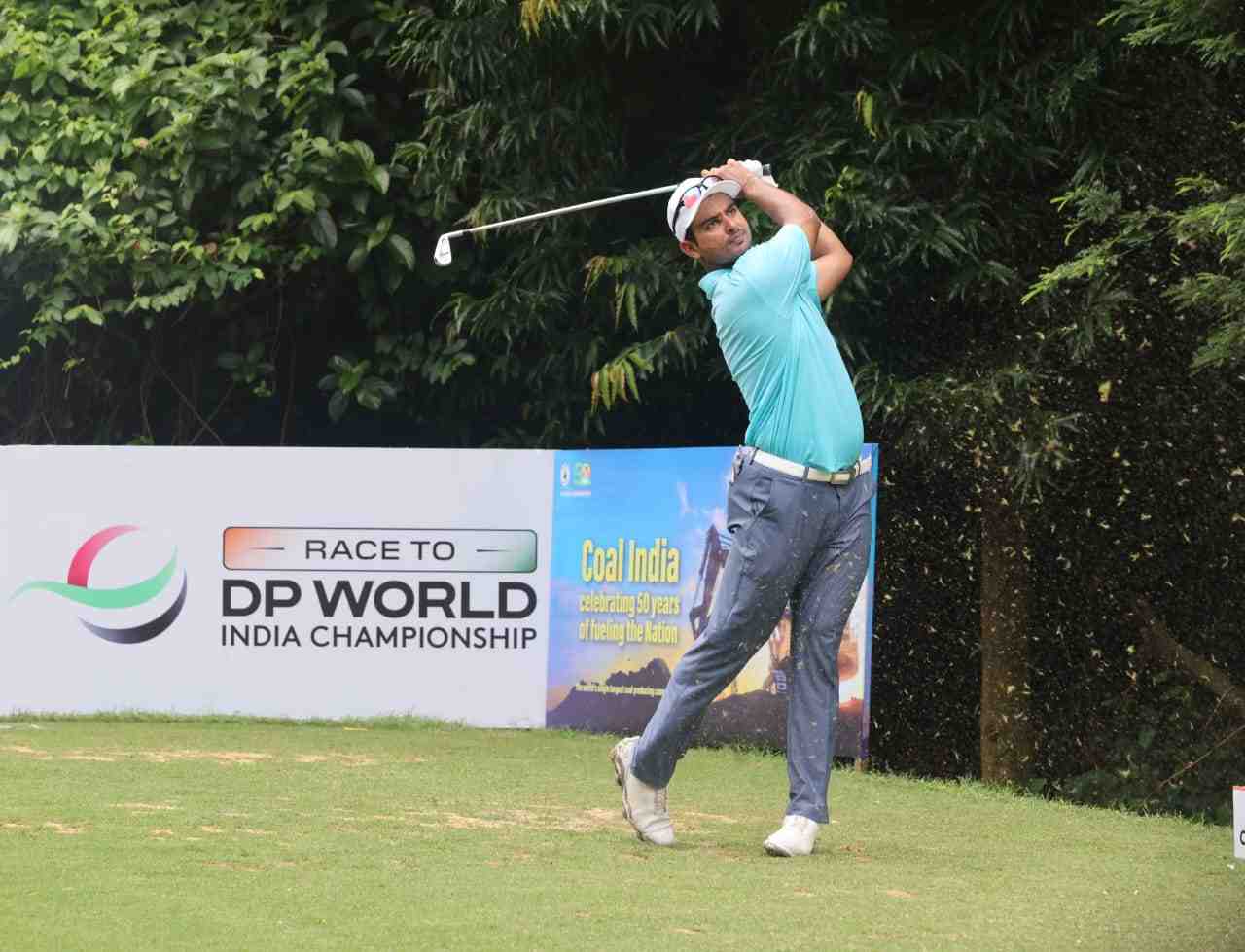 Kshitij Naveed Kaul takes clubhouse lead before rain halts Coal India Open in Kolkata