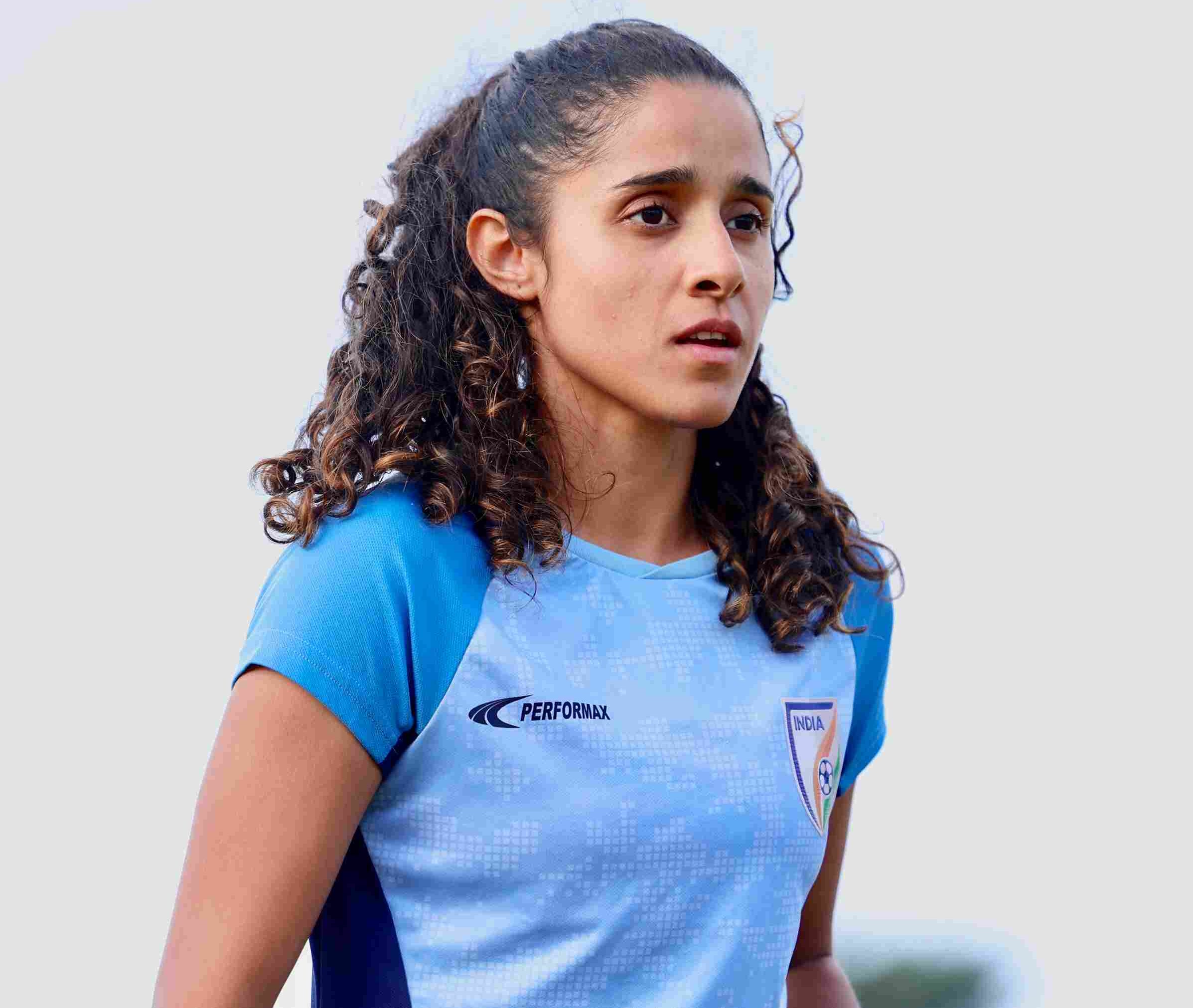 Footballer Dalima joins Nova Sports
