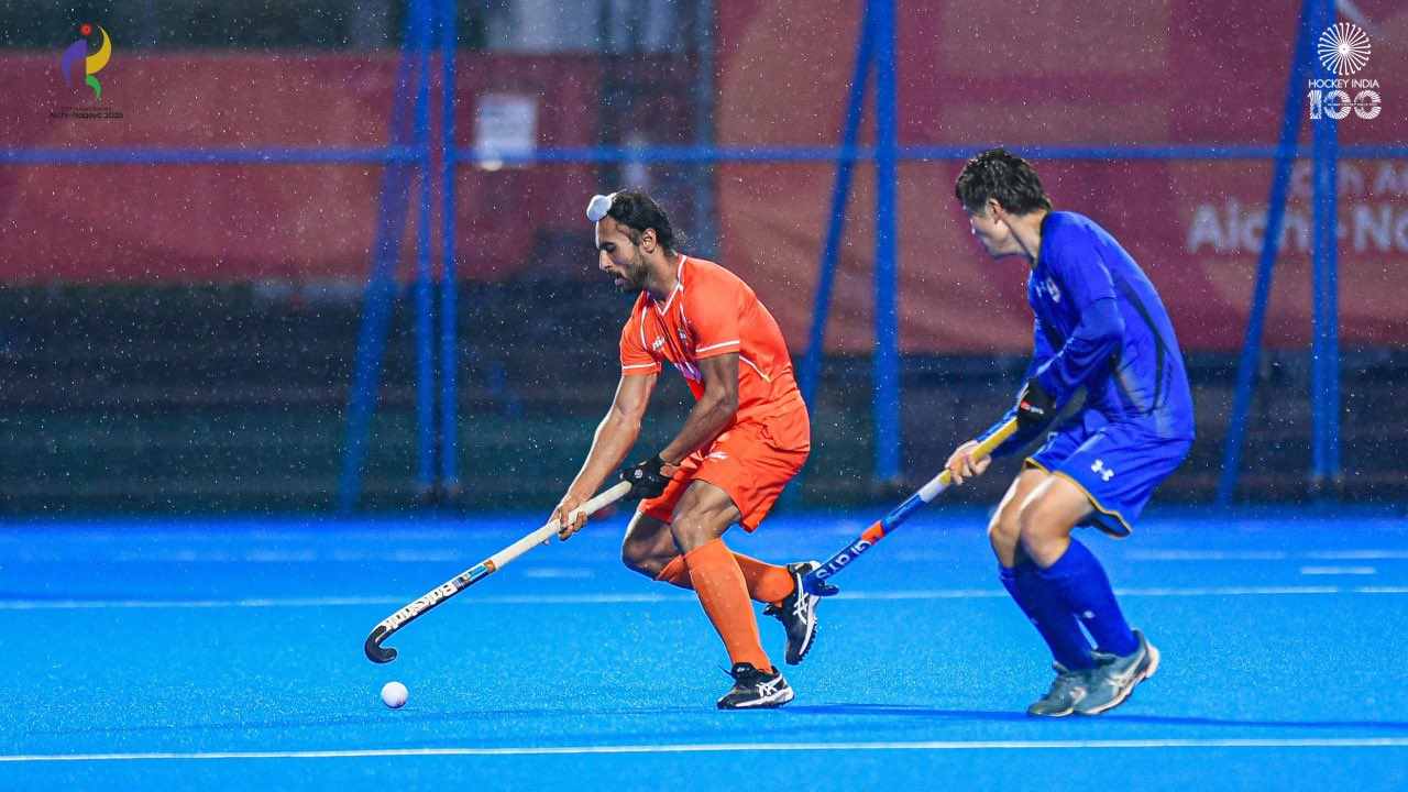 India punch their way to semifinal with a hard-fought 2-0 win over hosts Japan