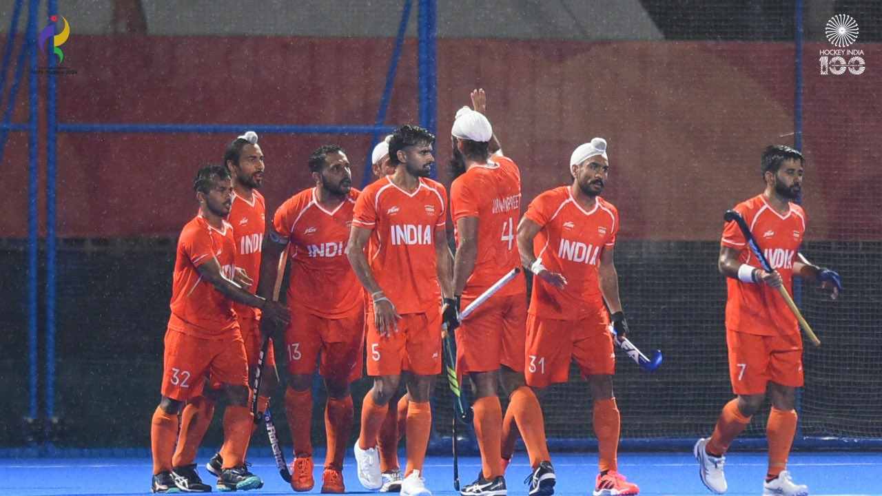 India punch their way to semifinal with a hard-fought 2-0 win over hosts Japan