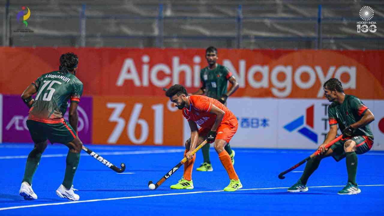 India hammer Bangladesh 10-0 to set up blockbuster semifinal clash against Pakistan