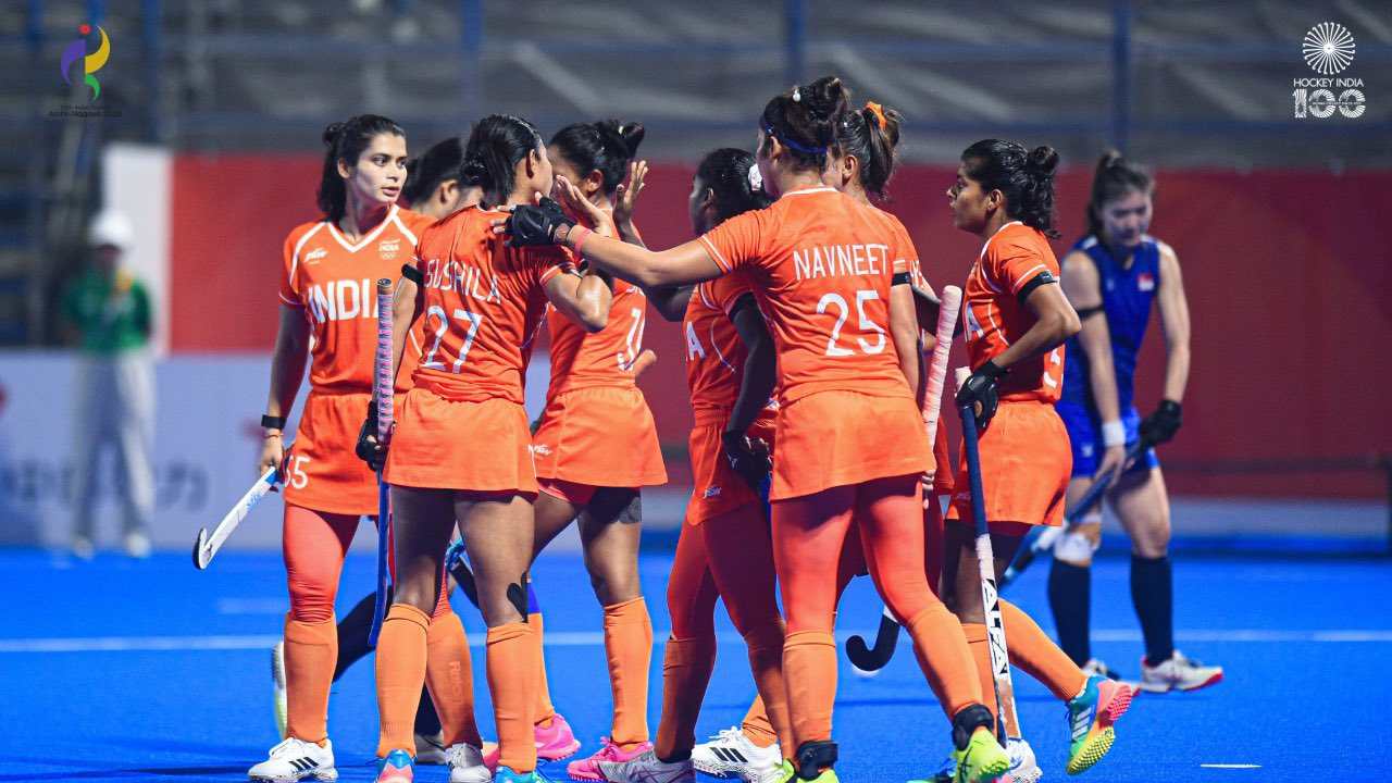 India keep slate clean with a 7-0 win over Singapore, face Korea in semis