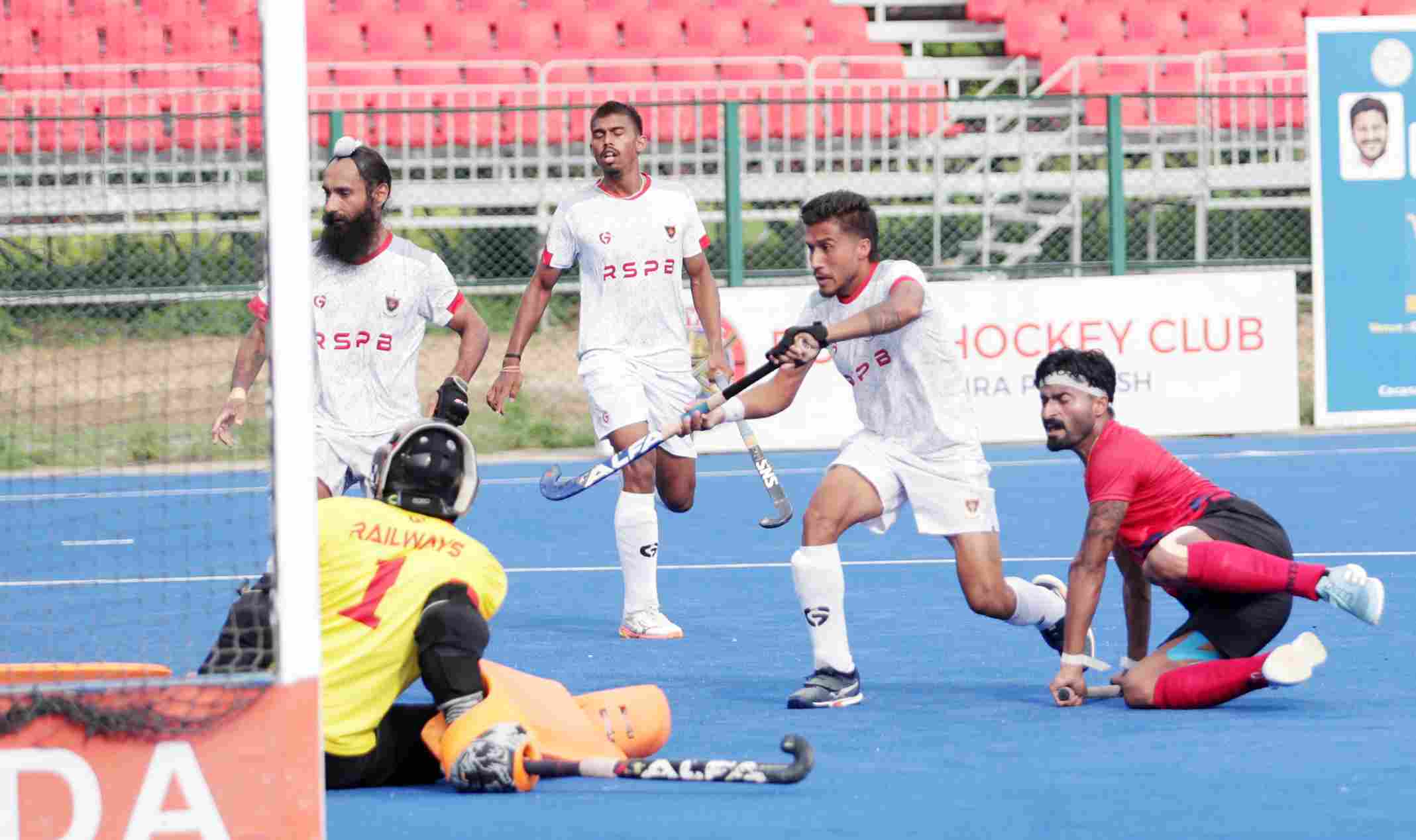 Railway steamroll Police 4-1 to emerge champions in Sr Men Inter-dept National Hockey