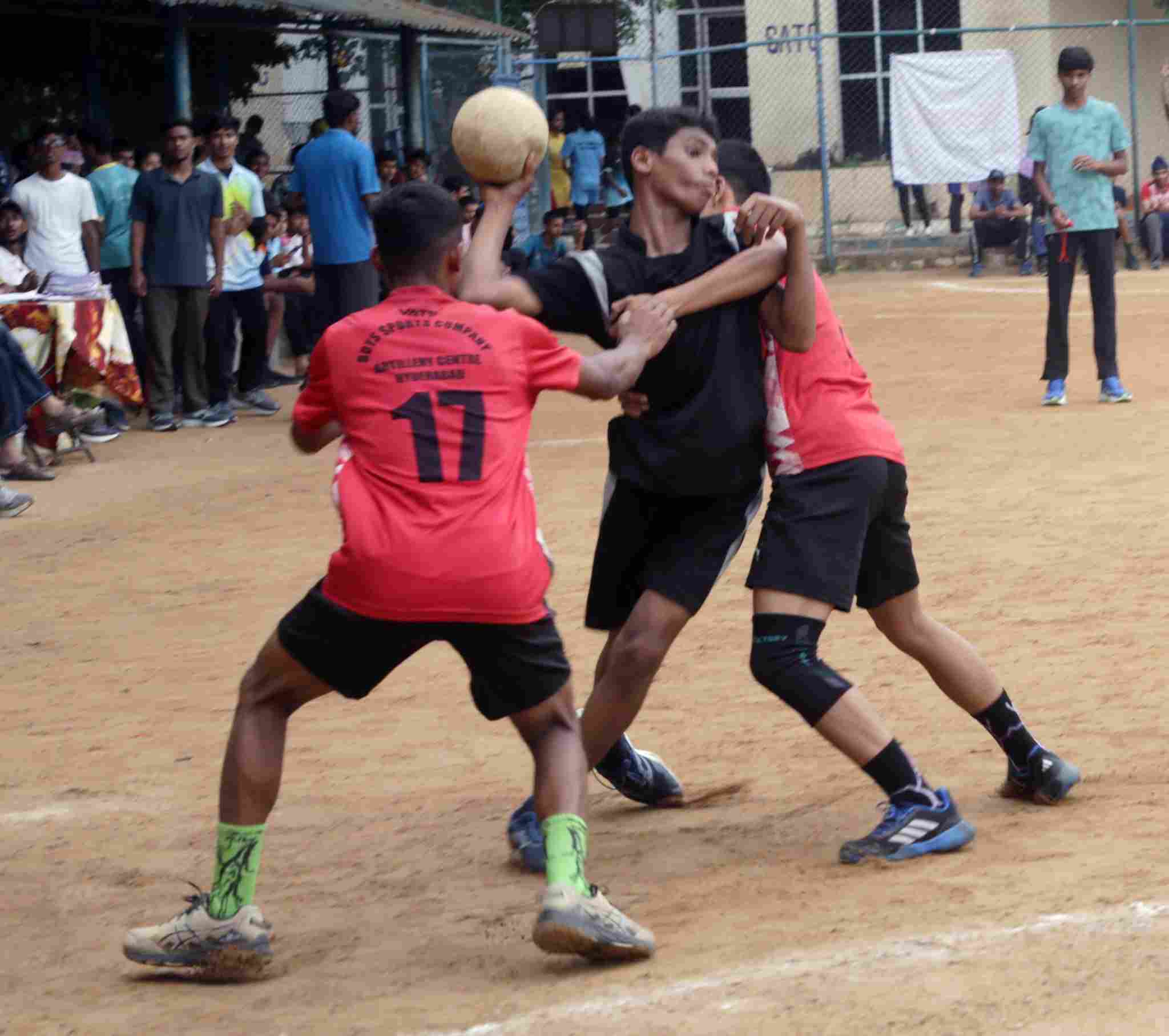 Army Public School (Golconda) beat TMRIES (Sheikpet) 9-0.