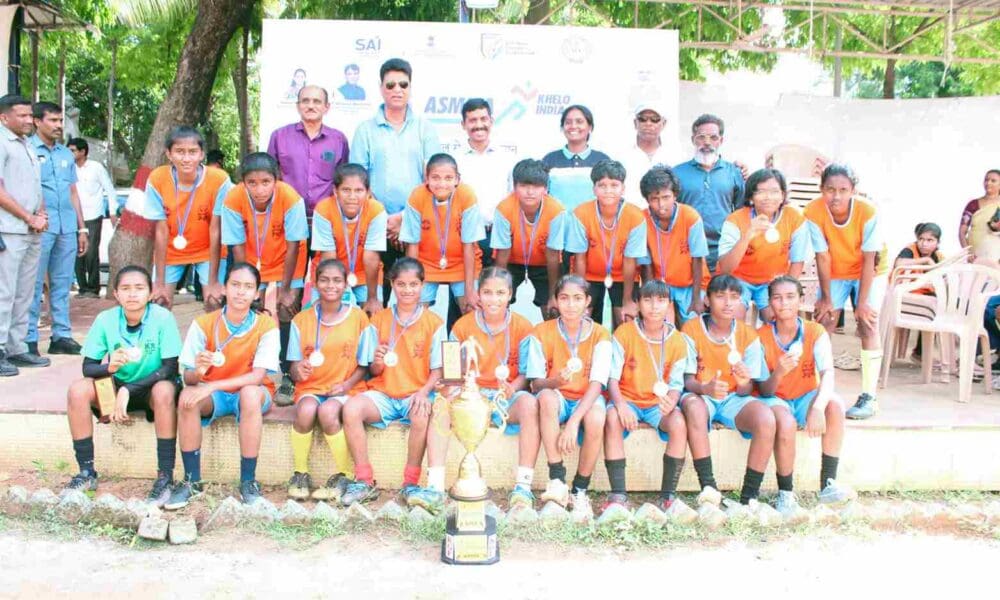 Hemasri and Akshara help Nalgonda down RR 4-0, emerge U-16 Asmita champs