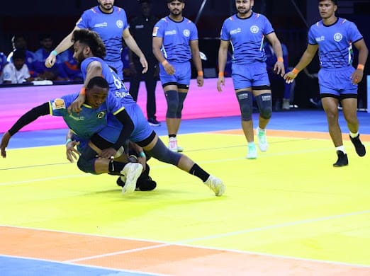 Indian men storm into Commonwealth Kabaddi semifinals with 48-20 win over Tanzania
