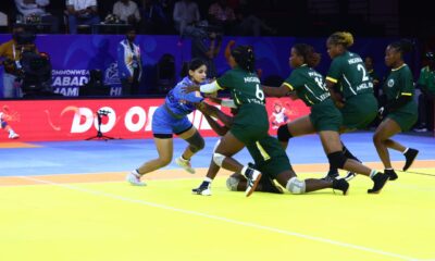 India's women's team storms into semifinals