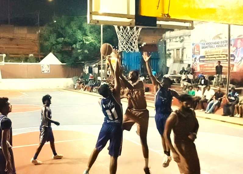 South Central Railway steamroll past Loyola Academy 64-36 in GM Sampath basketball