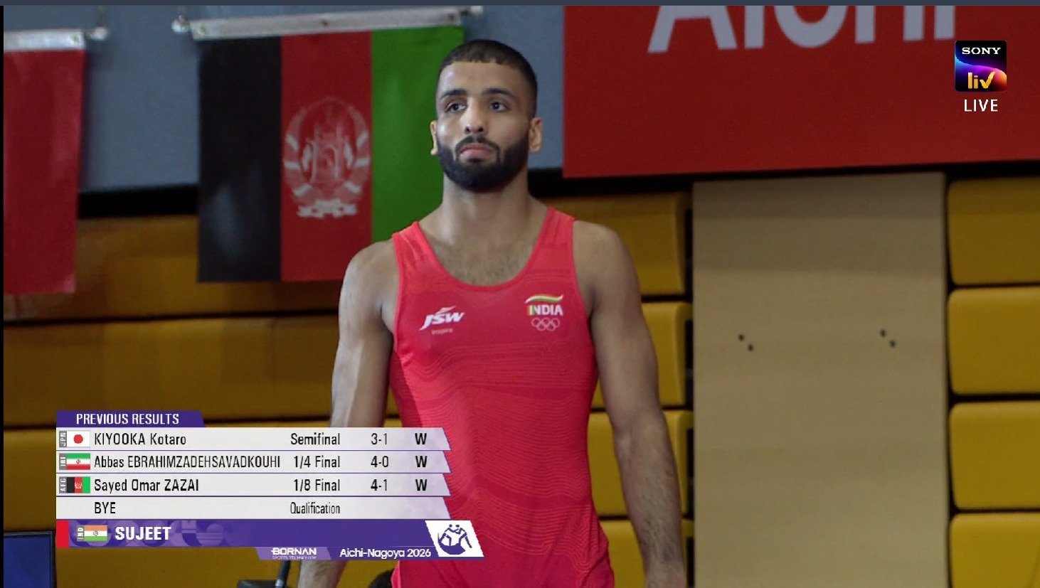 Sujeet Kalkal makes a sensational comeback to down Kudiev and grapple the 65kg gold